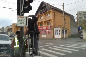 Semaforizare la buton pentru mai multe zone din Târgu-Jiu