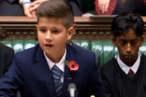 Un adolescent român a ţinut un discurs în Parlamentul britanic. Impresionant ce a cerut