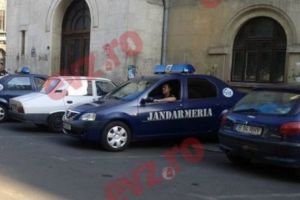 Fostul comandant al Jandarmeriei Tulcea şi adjunctul lui, buni de plată! 