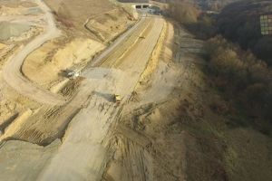 Progres bun pe lotul 3 din autostrada Lugoj – Deva. Soseaua ar putea fi finalizata in primavara