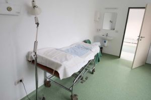 Medic si asistenta din Timisoara trimisi din judecata de DNA Timisoara