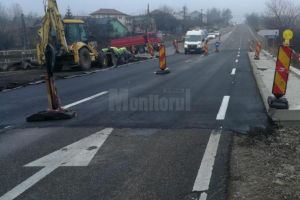 Trafic pe un singur sens, pe DN 2, la Dărmăneşti