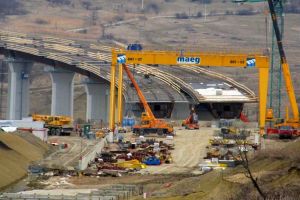 Proiectul autostrăzii Sibiu – Piteşti, blocat din nou. De o hârtie