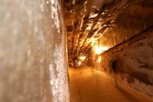 Alerta la Slanic: Un munte de sare de zeci de tone s-a prabusit in salina