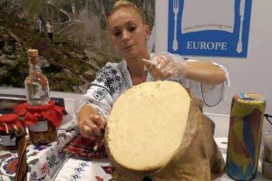 Aplicaţia cu care verifici autenticitatea brânzei de Sibiu