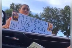 VIDEO VIRAL - Cerşetoare din România rupe pământul când e întrebată: ”De ce nu mergeţi la muncă?”