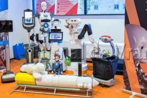 Întâlnire cu roboţii, la Focşani Mall