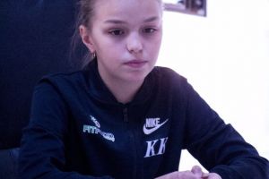 Un nou rezultat bun pentru atleta orădeană Kiss Kamila: locul IV la crosul de la Braşov