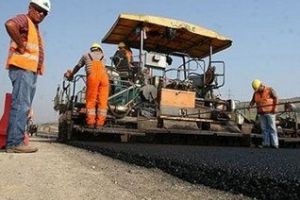 Începe asfaltarea în zona centrală: traficul auto pe porţiuni din străzile Ştirbei Vodă şi Carol I va fi restricţionat timp de o săptămână