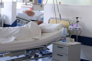 O fetita de 9 ani a fost data in judecata de Casa Judeteana de Asigurari de Sanatate