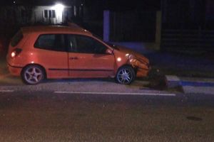 FOTO Accident în Șura Mare. O tânără rănită