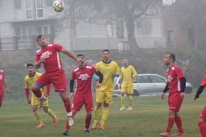 Derby cu implicaţii majore în clasamentul Ligii a patra