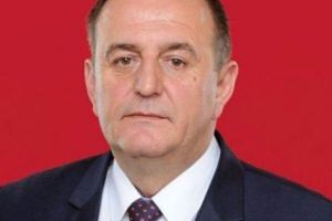 Velcea, şef la Ştefăneşti. Primăriţa – independentă