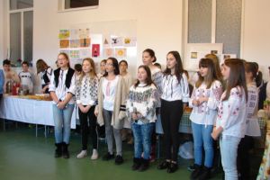 FOTO. Expoziţie culinară la Școala Gimnazială ”Avram Iancu” Alba Iulia de Lăsatul Secului pentru Postul Crăciunului