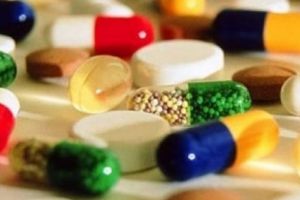 Românii cumpără tot mai multe suplimente alimentare văzute în reclamele TV