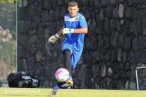 Foresta s-a înţeles cu portarul Florin Logofătu