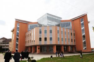 Istorici din România, Republica Moldova şi Italia se întâlnesc în Oradea pentru a dezbate „Teme şi metode de cercetare”