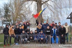 Sâmbătă, la bustul lui Samoilă Mârza, din Galtiu, Viitorul Sîntimbru şi Sportul Petreşti, omagiază Marea Unire din 1918!