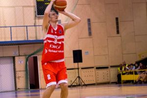 CSM CSU Oradea se desparte de jucătorul lituanian Vaidas Kariniauskas