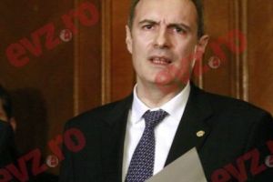 Coldea VREA SĂ-L UNGĂ PREŞEDINTE pe Cioloş. A mers direct la MILIONARII LUMII. Apare şi un domn Buzăianu în DEZVĂLUIRILE ANULUI