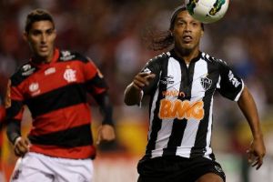 Românul care a jucat împotriva lui Ronaldinho şi Anleka vorbeşte despre cel mai dificil adversar pe care l-a întâlnit în carieră. „El este mai tare decât toţi”