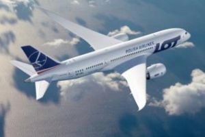 Nu e glumă! Pasagerii unui zbor LOT au adunat bani pentru a cumpăra o piesă pentru avion