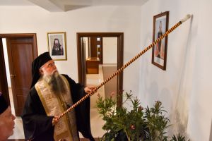 Înaltpreasfinţitul Părinte Varsanufie a sfinţit noul sediu al Protoieriei Drăgăşani