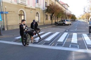 Treceri de pietoni 3D. O soluţie pentru stoparea accidentării pietonilor la Braşov