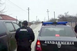 Electricieni în control, APĂRAŢI de jandarmi la Bascov şi Merişani!