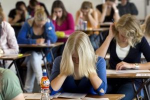 Proiect derulat în şcoli pentru STOPAREA unui fenomen: ANGAJAREA de la o VÂRSTĂ FRAGEDĂ