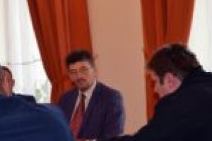 Terenul de 18.000 mp din Teiuş a ajuns… la prefectul Matei Lupu!