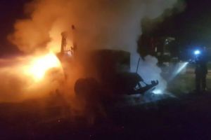 FOTO: Incendiu la un tractor în localitatea Berghin. Pompierii solicitaţi să intervină