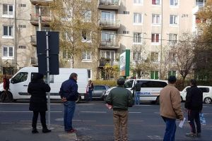 FOTO Maşină de poliţie implicată într-un accident pe Calea Dumbrăvii