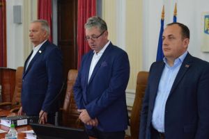 Pentru a-şi ascunde ilegalităţile, conducerea Consiliului Judeţean refuză să furnizeze consilierilor informaţii publice