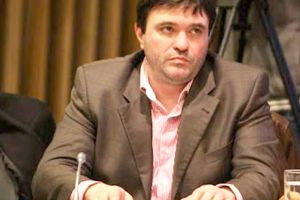 PSD Timis ii cere demisia lui Robu pentru ca e urmarit penal de DNA. Dar Dragnea…