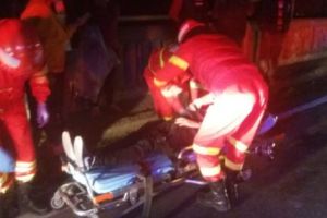 ACUM – A intrat într-un cap de pod şi a ajuns pe TARGĂ!