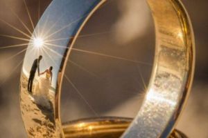 BOMBĂ în showbiz. O cunoscută vedetă s-a căsătorit în MARE SECRET. Despre cine e vorba