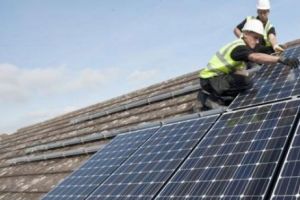 Adio facturi la curent. Statul oferă 25.000 de lei. Românii care vor primi aceşti bani
