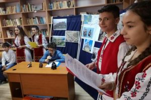 Sub egida Societatii de Știinte Istorice din Romania, Filiala Constanta: La scolile din Siminoc si 23 August - sarbatorirea Zilei Dobrogei (galerie foto)