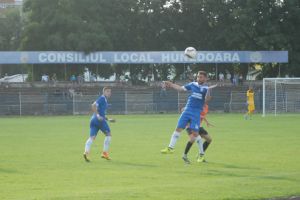 CS Hunedoara joacă mâine un nou derby de clasament