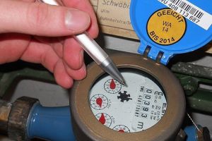 Bătrân înşelat cu 290 de lei prin metoda „apometrul”