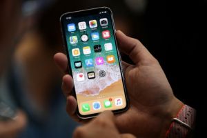 iPhone X la doar 70 de lei, ofertă de neratat de Black Friday. Orange vinde DIN GRESEALA telefonul de 5499 cu doar 70 lei!