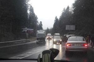 Accident pe DN1, la Cotul Donului