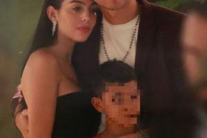 Cristiano Ronaldo se insoara cu Georgina Rodriguez! Pe ce a cheltuit 30.000 de euro in 15 minute. Nu, nu pe inel!