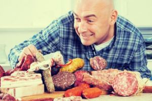 MITUL despre COLESTEROL a fost SPULBERAT? Un CELEBRU profesor a dat CĂRȚILE pe FAȚĂ. „Există MINCIUNĂ şi CONFUZIE”