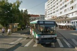Staţia de autobuz de la Cinema Florin Piersic se mută provizoriu
