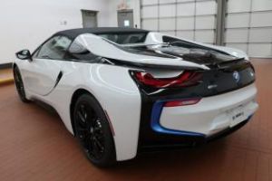 De Black Friday 2018, un român a cumpărat un BMW i8 de peste 140.000 €