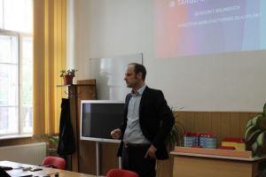 Modele industriale nemţeşti pentru studenţii UMFST