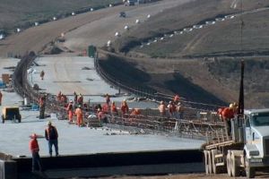 Constructor nou pentru tronsonul de autostradă Târgu-Mureş – Ungheni!