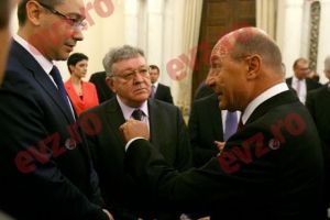 Băsescu DĂ DE PĂMÂNT cu Dăncilă şi Teodorovici: 